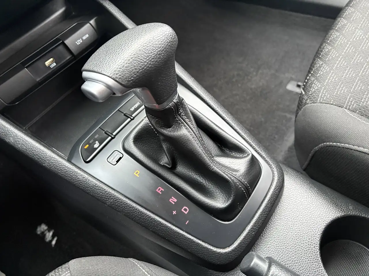 Kia Rio снимка Kia Rio