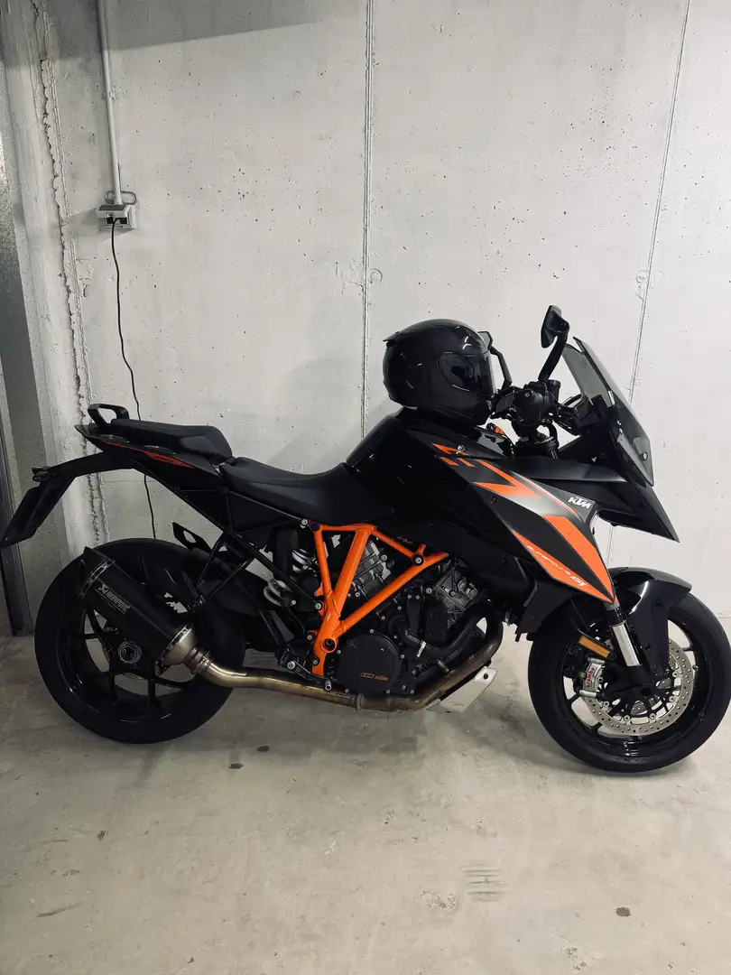 KTM 1290 Super Duke GT - 1