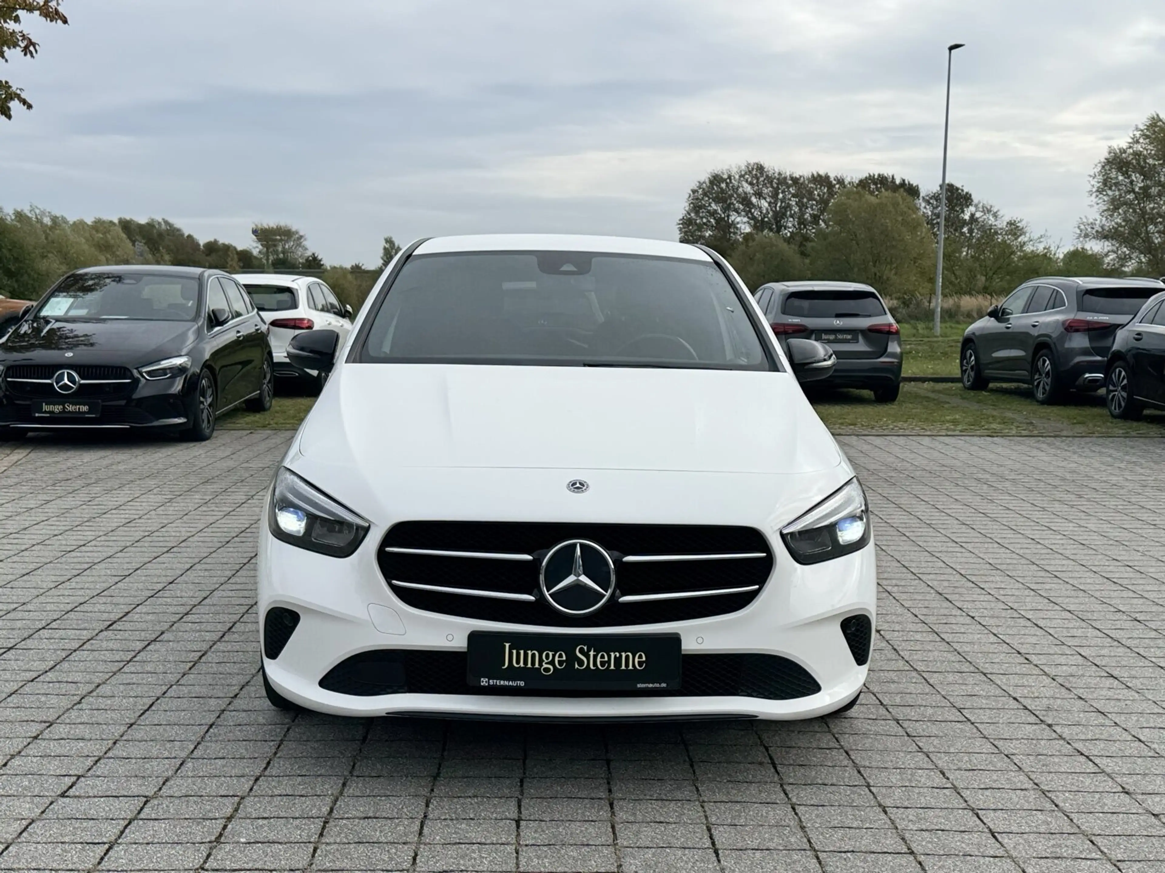 Mercedes-Benz B 200 B 200 d  Progressive Navi/Autom./Klima/LED — photo 2