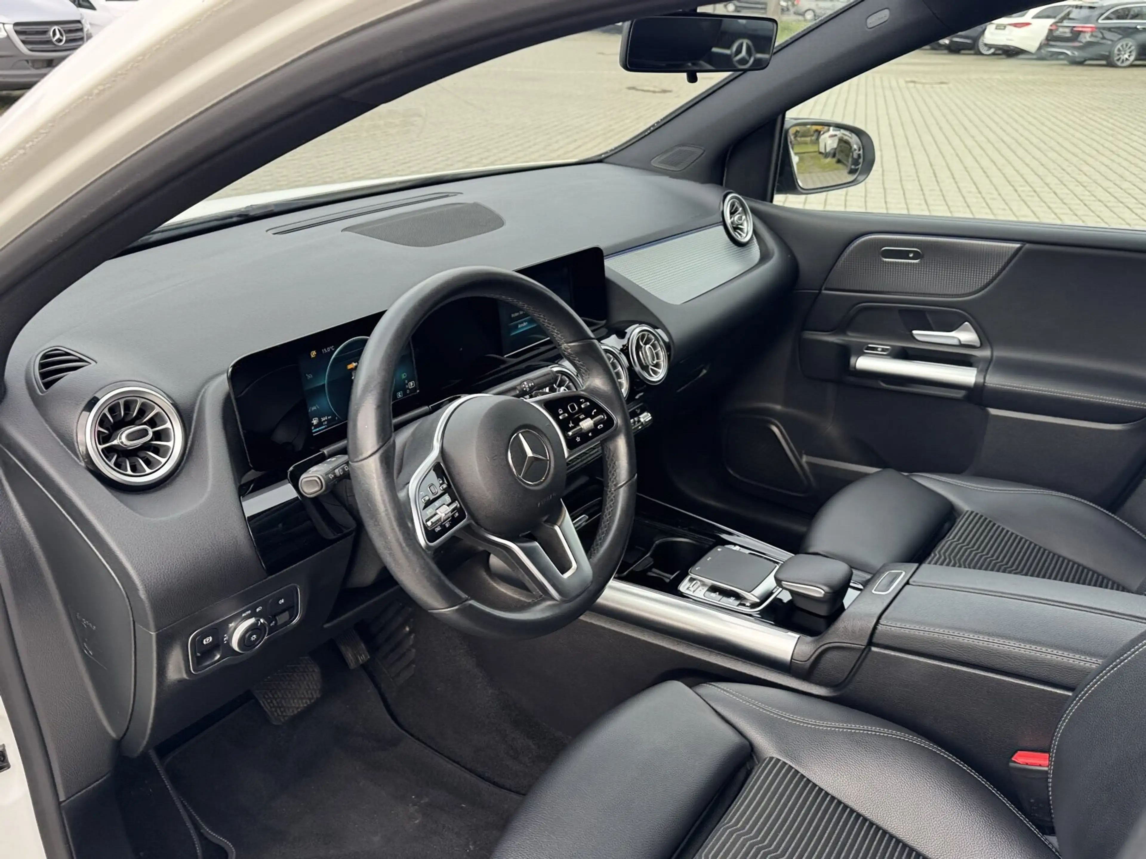 Mercedes-Benz B 200 B 200 d  Progressive Navi/Autom./Klima/LED — photo 9