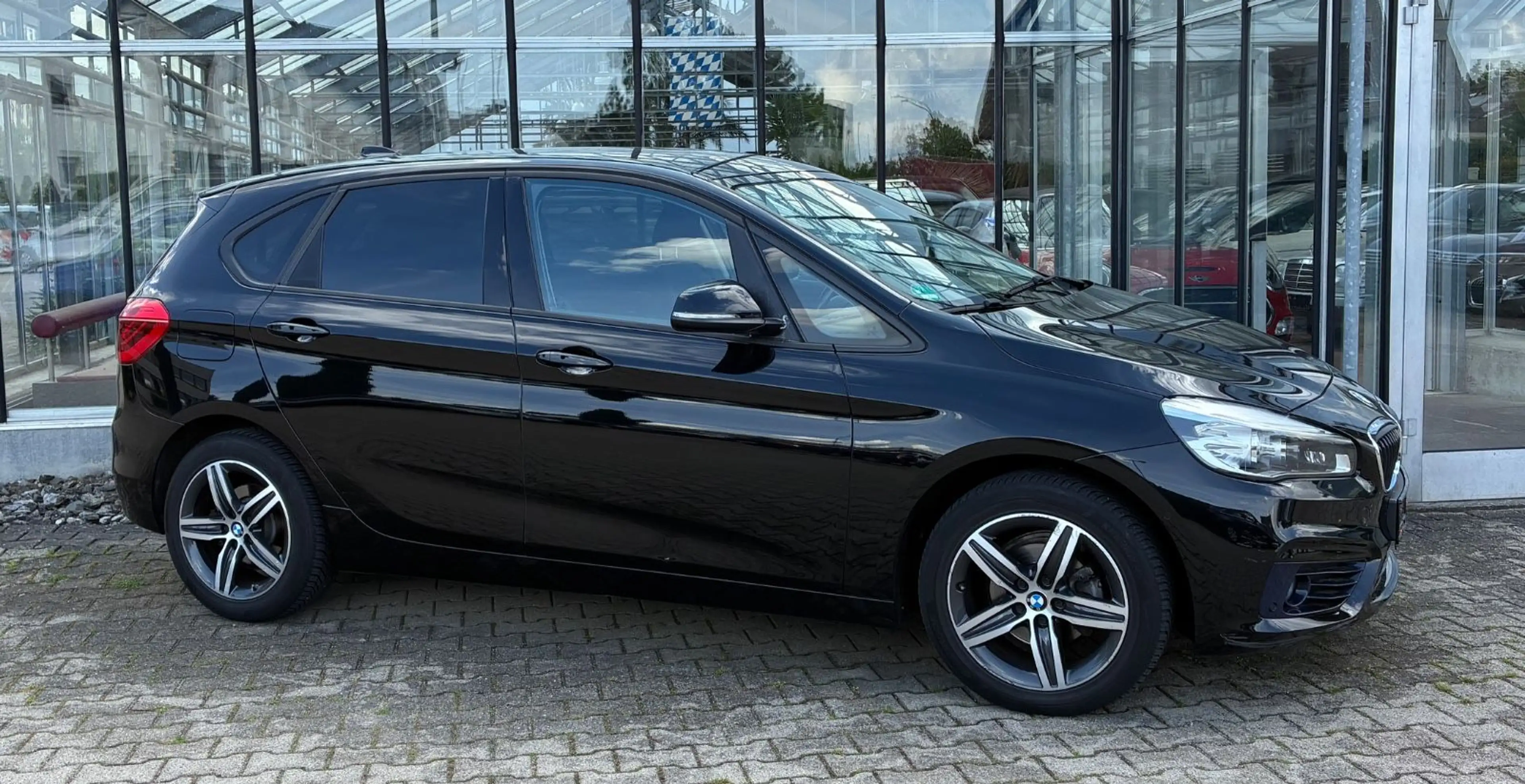 BMW 216 SportLine PDC LED Sitzheizung — photo 4