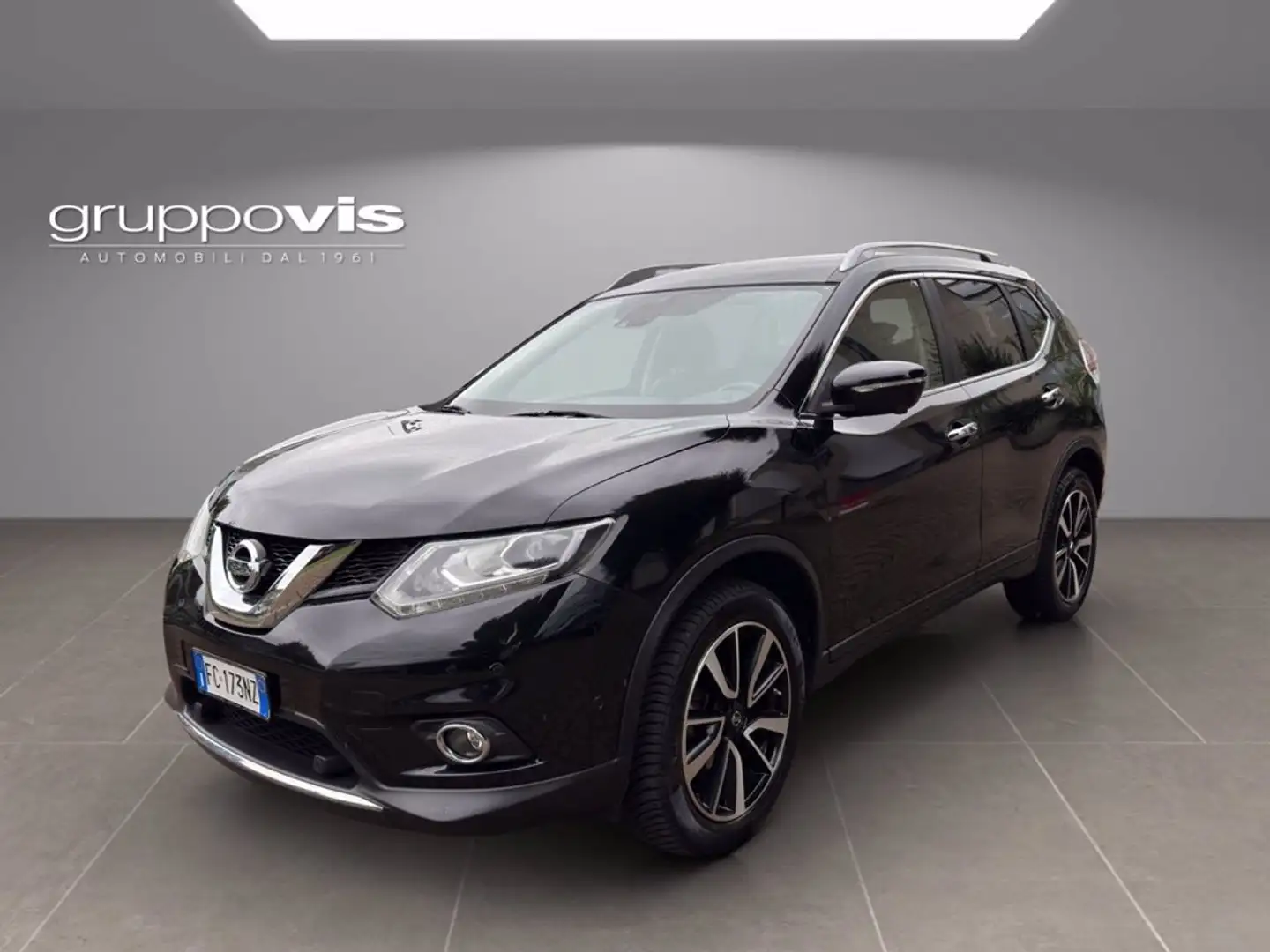 Nissan X-Trail dci Tekna 4wd Schwarz - 1
