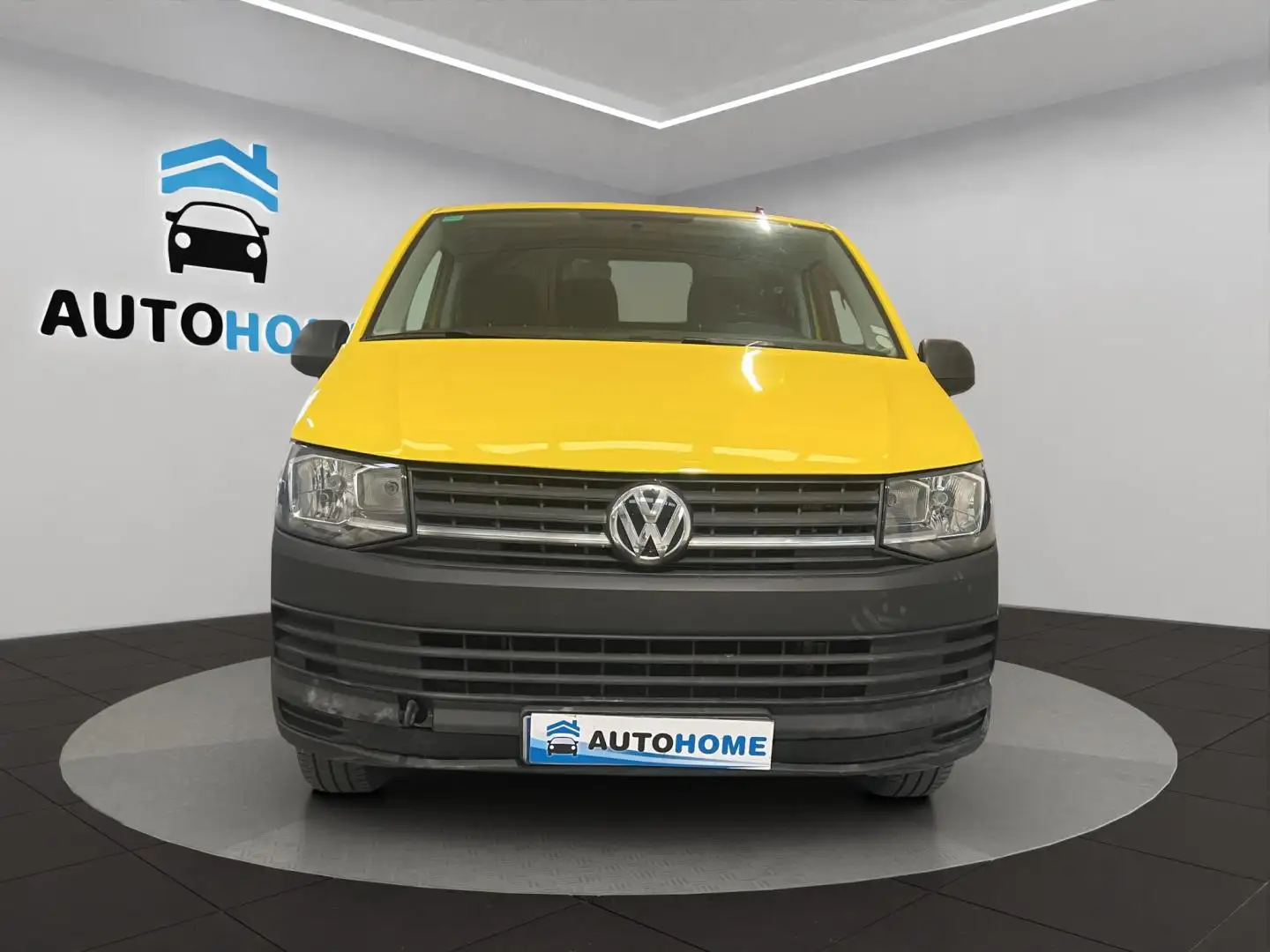 Volkswagen Transporter Kombi Corto TM 2.0 TDI Amarillo - 2