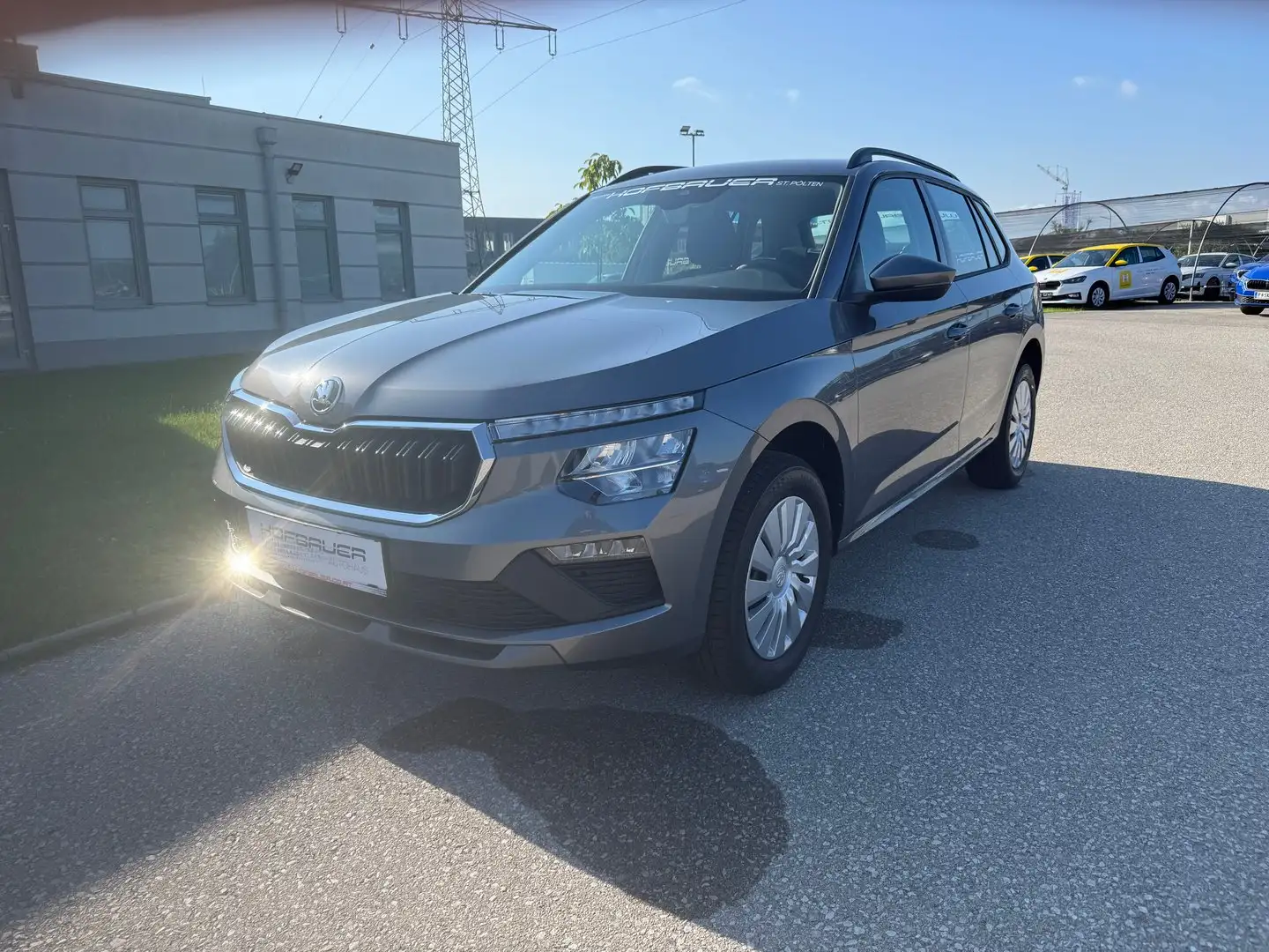 Skoda Kamiq Essence TSI DSG Grau - 2