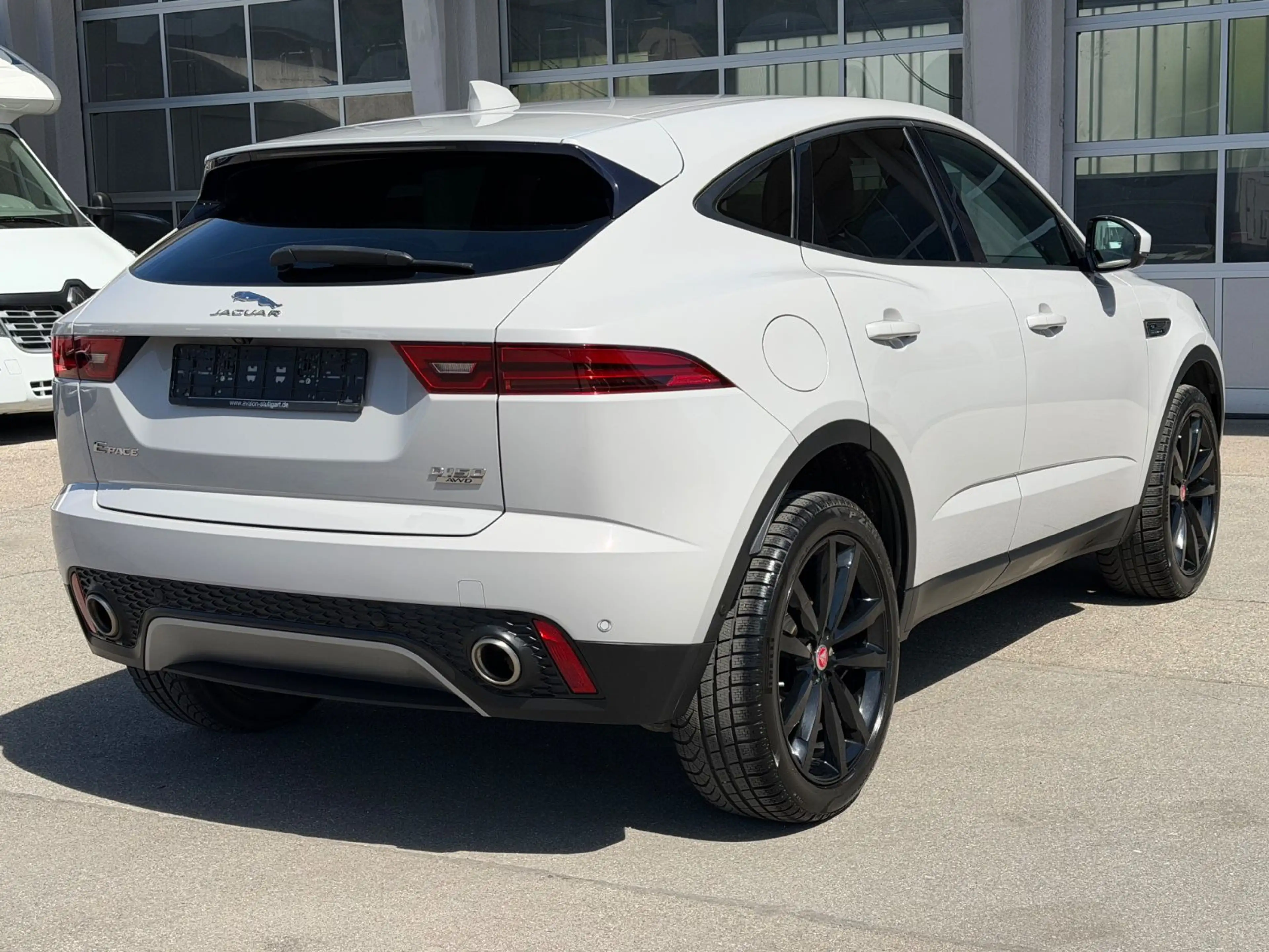 Jaguar E-Pace E-PACE AWD Superzustand ! — photo 38