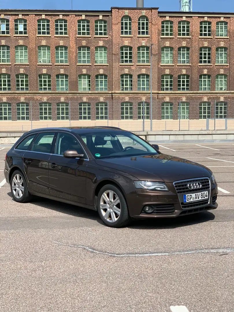 Audi A4 Avant 2.0 TDI DPF Ambition - 2