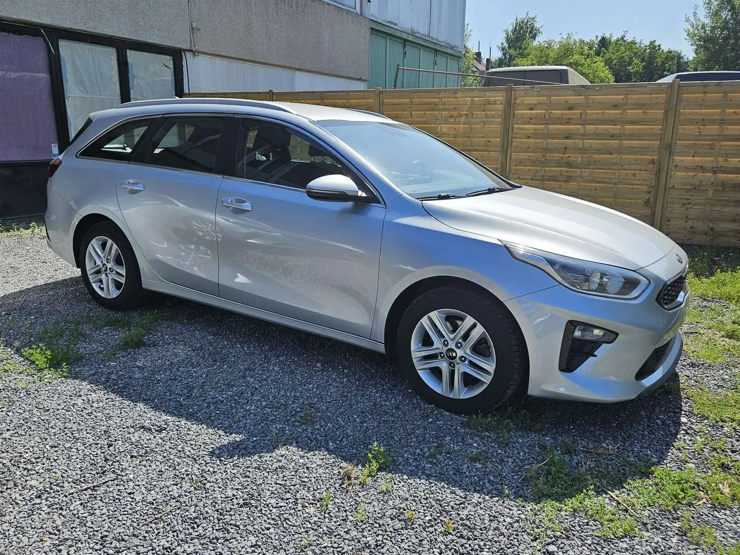 Kia Ceed SW / cee'd SW 1.6 CRDi MHEV Business Line DCT (EU6d) Gris - 2