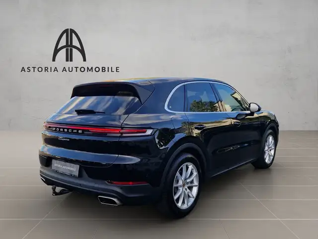 Porsche Cayenne view 9
