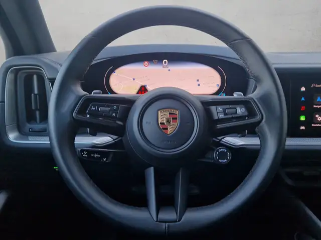 Porsche Cayenne view 14