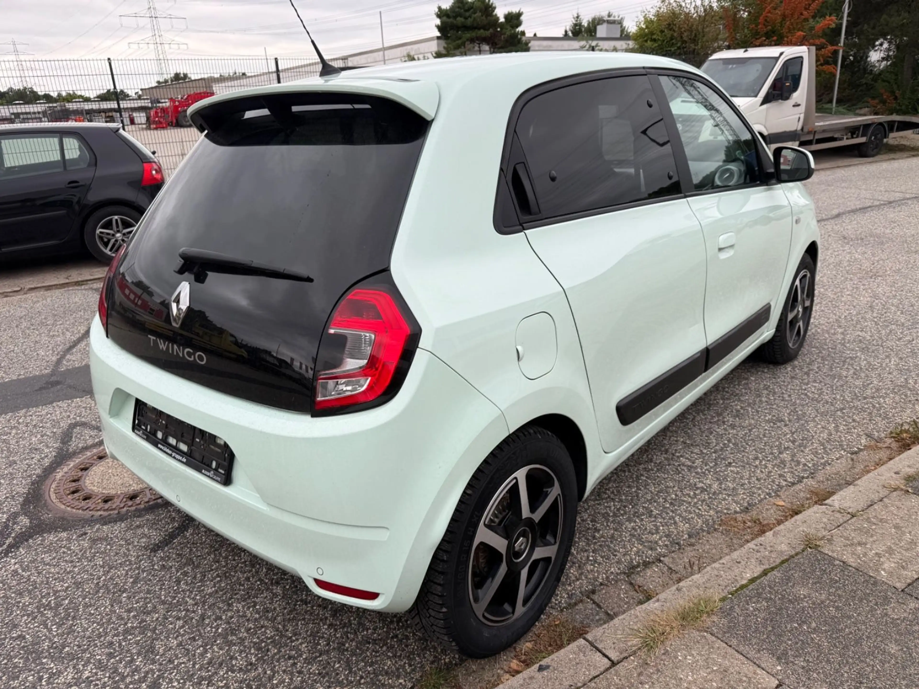 Renault Twingo Limited KLIMA CARPLAY TÜV NEU — photo 4
