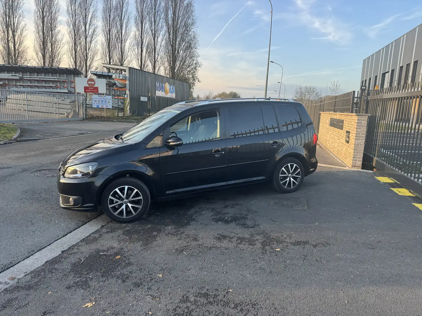 Volkswagen Touran 1.6 TDI 105 FAP BlueMotion Confortline DSG7 - 2