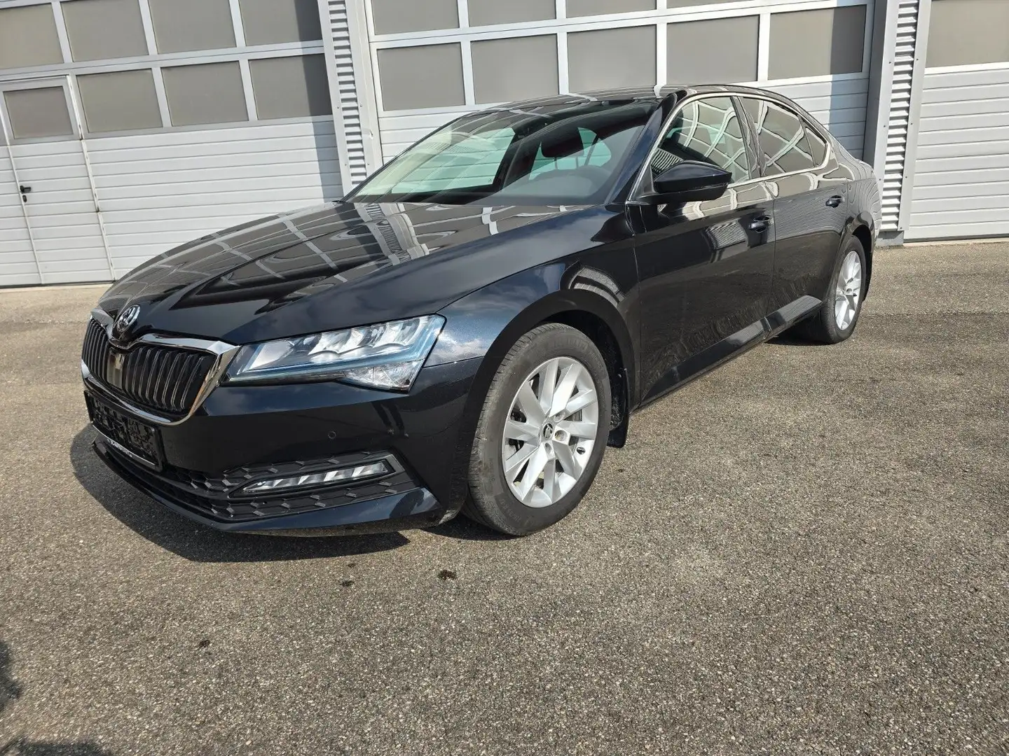Skoda Superb Lim. Ambition, LED, Virtual, 5J. Garantie Schwarz - 1