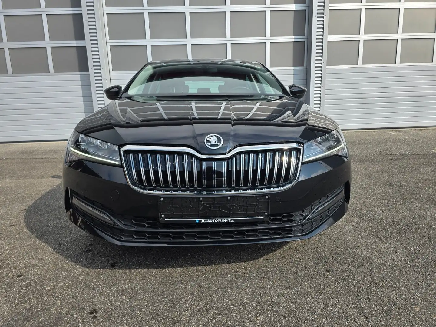 Skoda Superb Lim. Ambition, LED, Virtual, 5J. Garantie Schwarz - 2