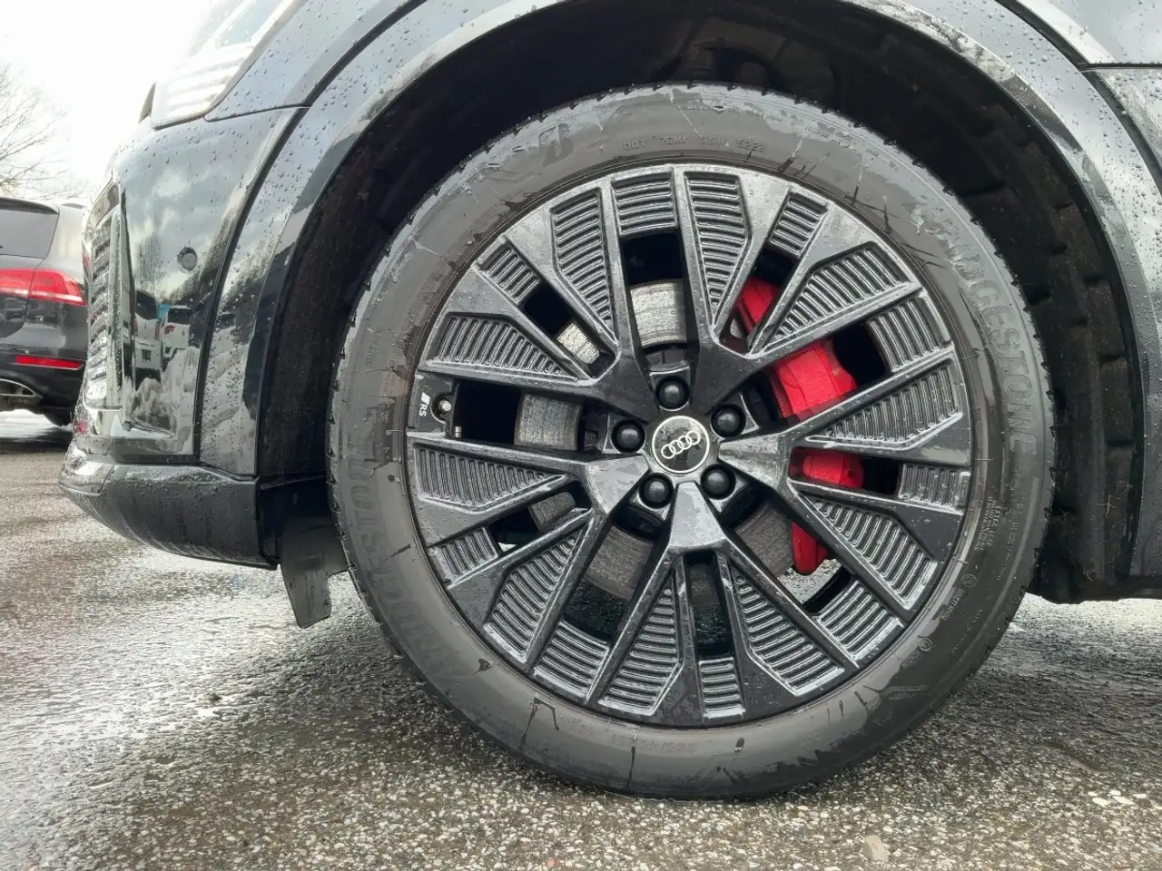 Audi Q8 e-tron S line 55 quattro Leder Luft Pano LM 13