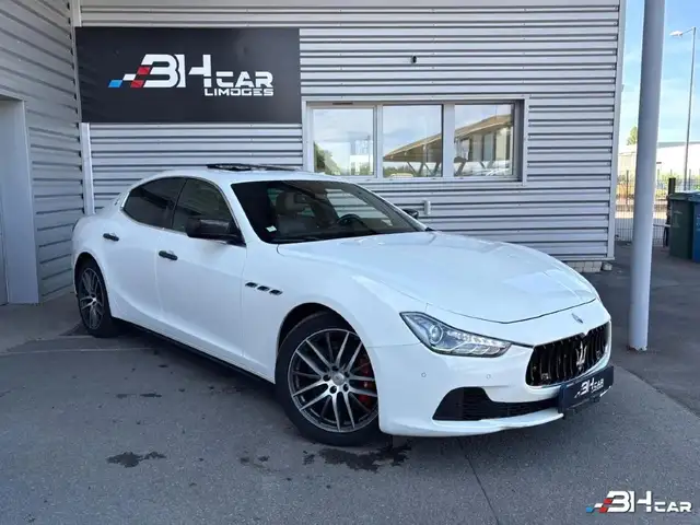 Maserati Ghibli 3.0 D 275 - Toit ouvrant - Sièges chauffants - Carplay
