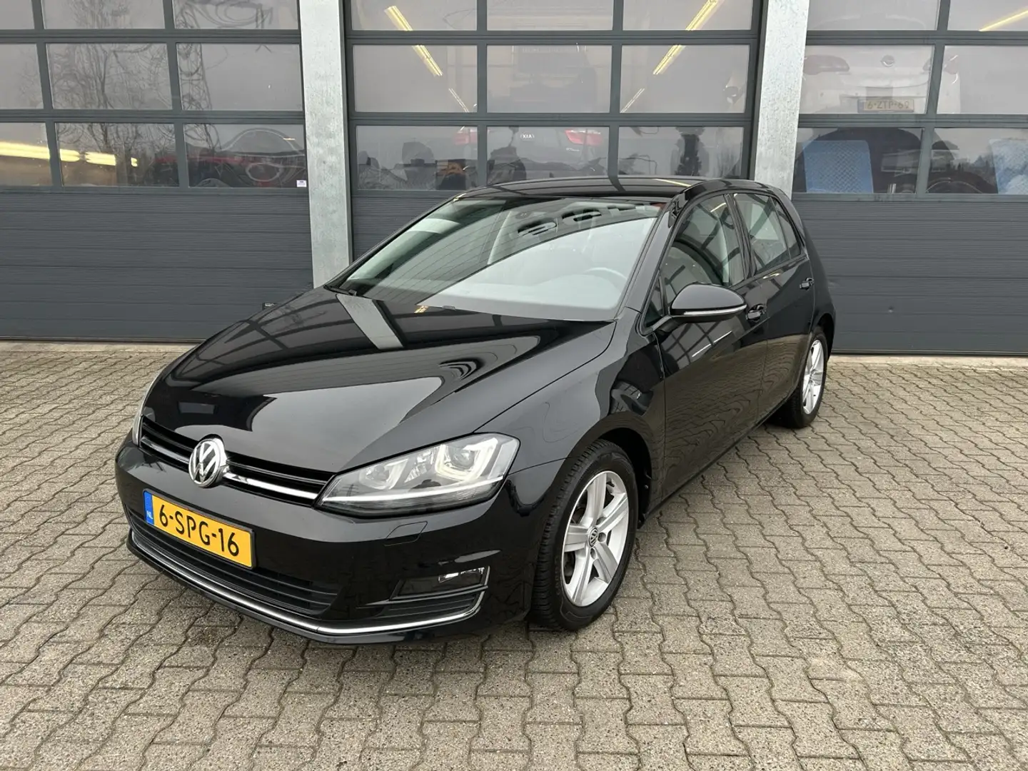 Volkswagen Golf 1.4 TSI 140pk BMT 5-drs Highline Schwarz - 1