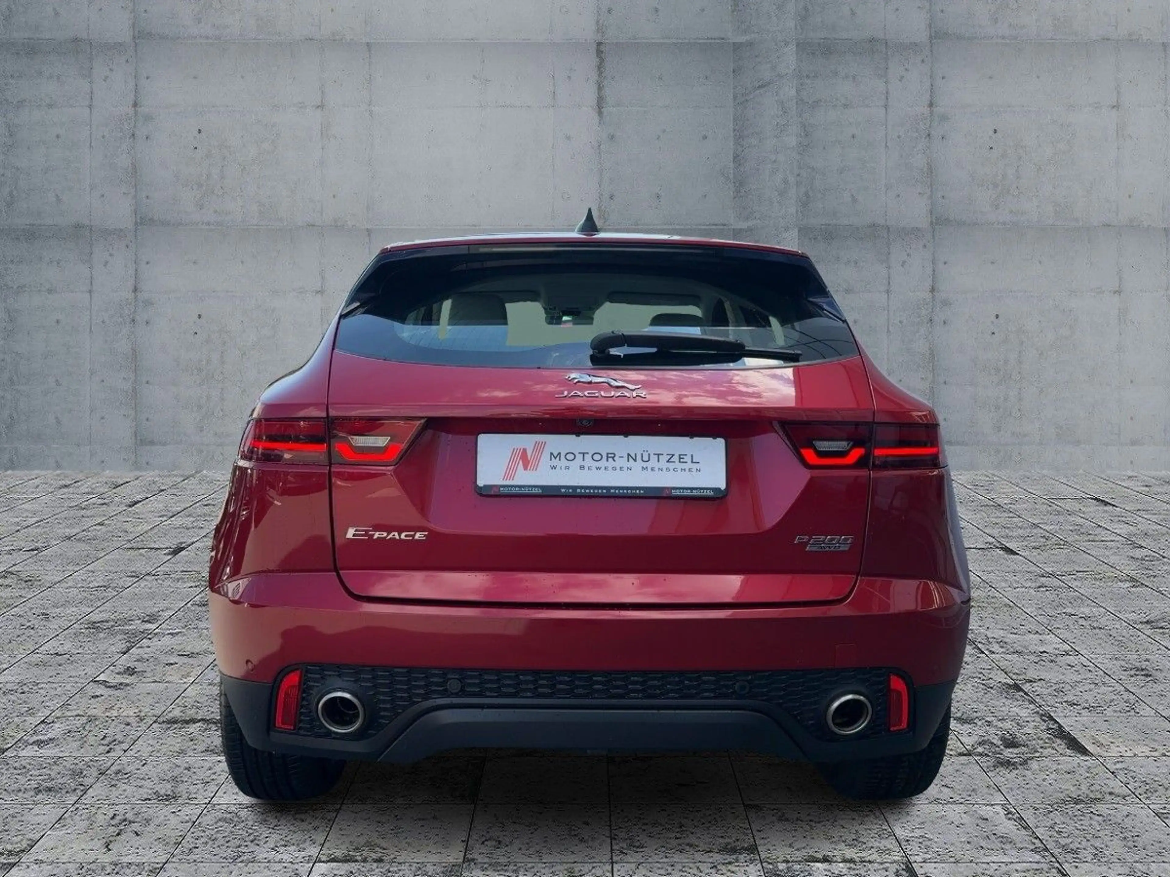 Jaguar E-Pace P200 S AWD LED+NAV+APP+ACC+SHZ+RFK+AHK — photo 5