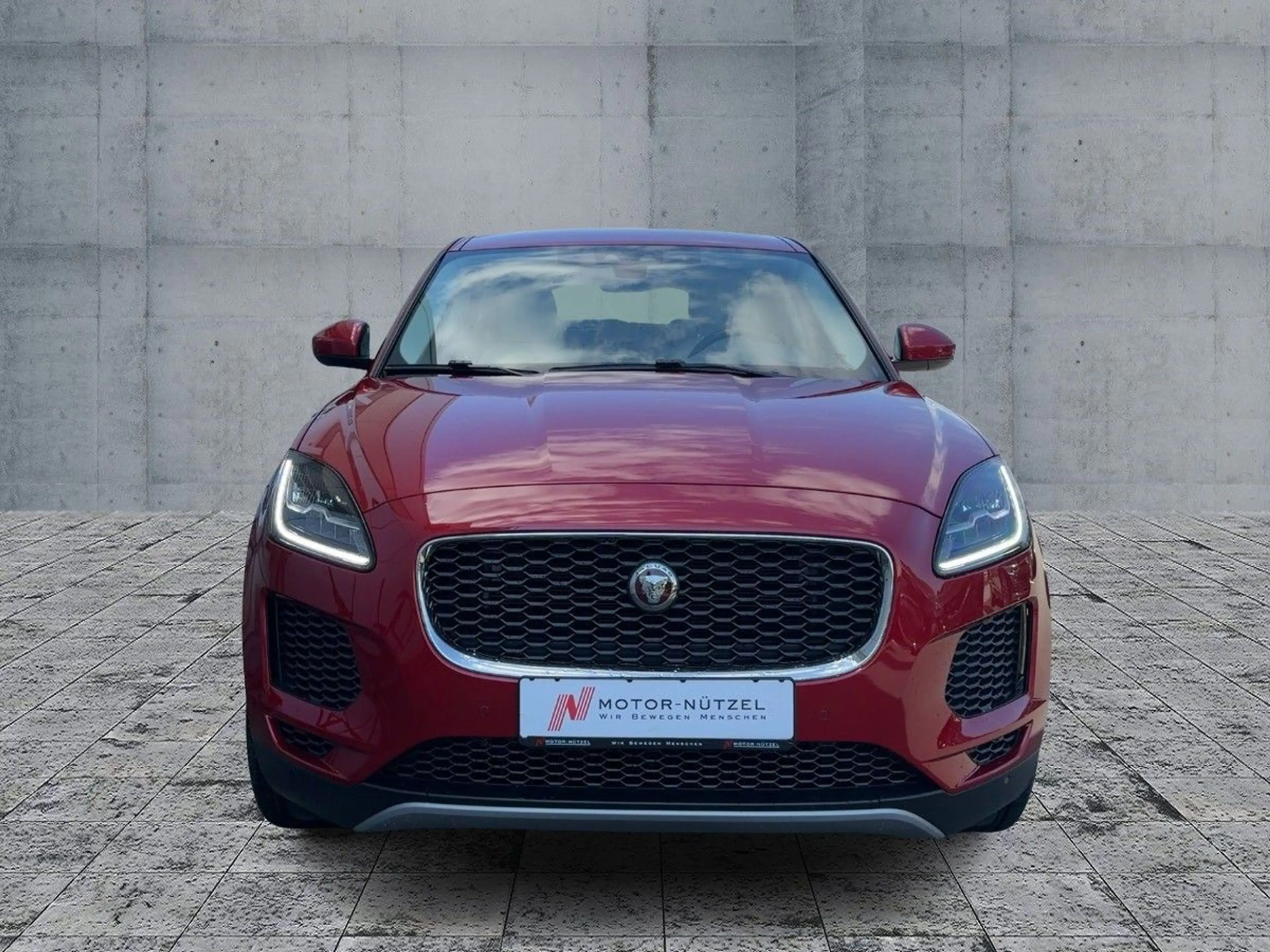 Jaguar E-Pace P200 S AWD LED+NAV+APP+ACC+SHZ+RFK+AHK — photo 3