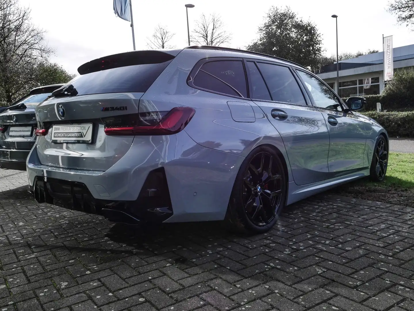 BMW 340 M340i xDrive Grau - 2