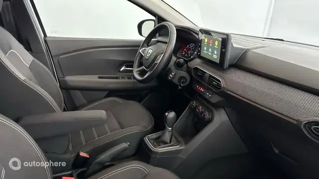 Dacia Sandero view 15