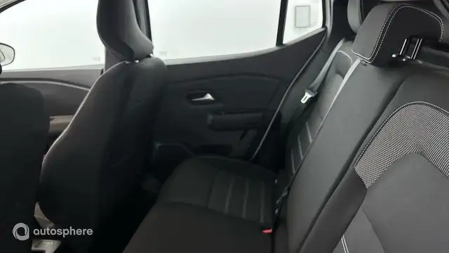 Dacia Sandero view 13
