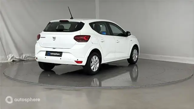 Dacia Sandero view 5