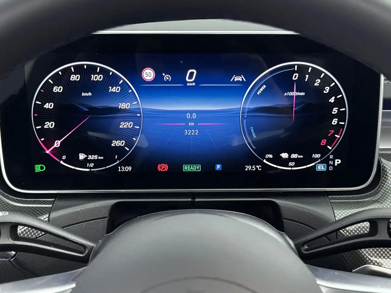 Mercedes-Benz C-Class 2026 — фото 11