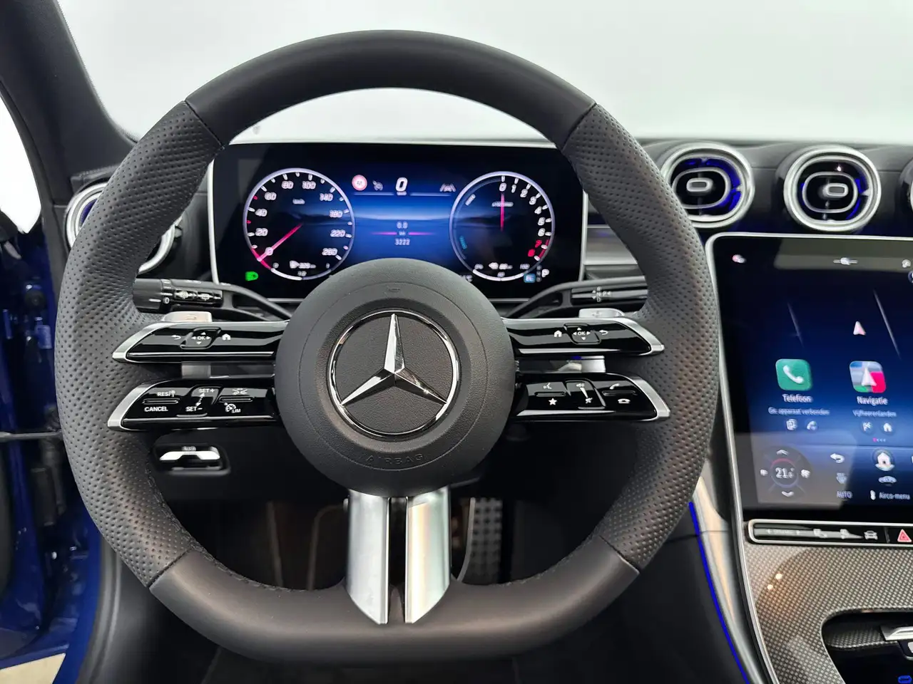 Mercedes-Benz C-Class 2026 — фото 13