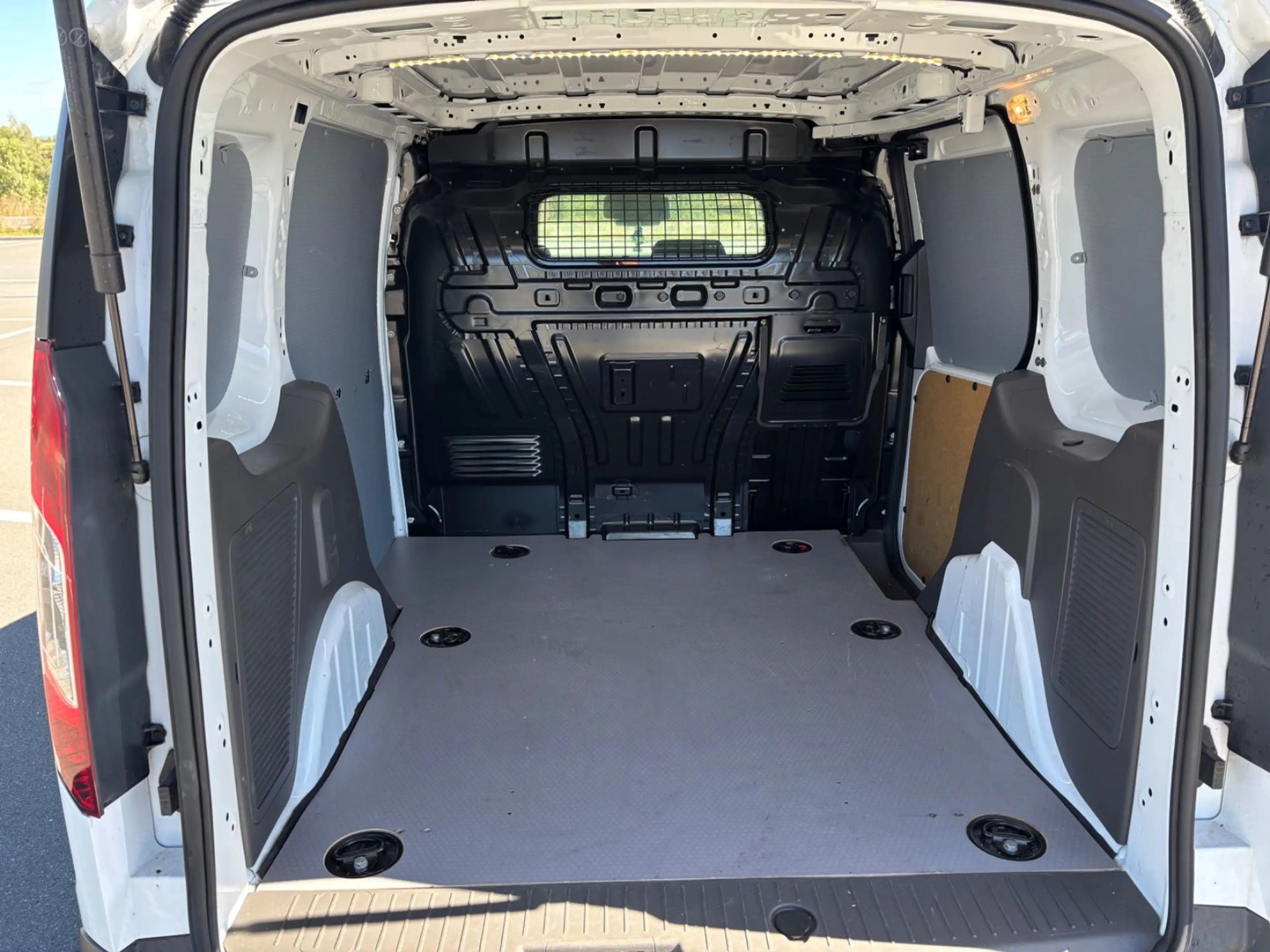 Ford Transit Connect 1.5 TDCI Kasten Trend — photo 9