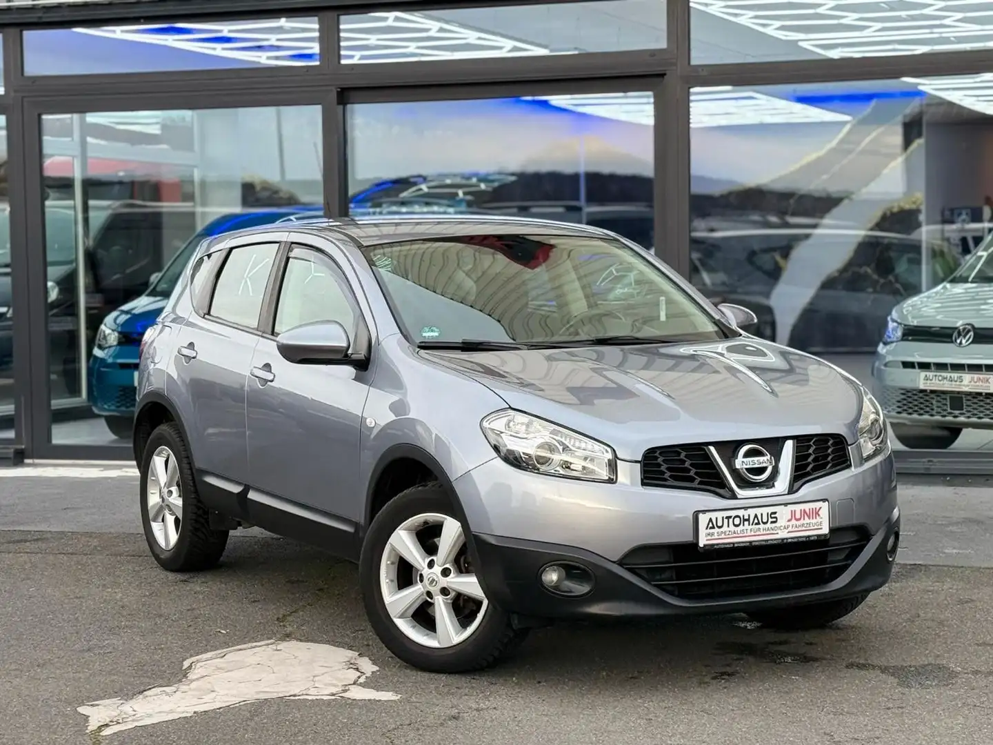 Nissan Qashqai -AHK-2.hand Gris - 1