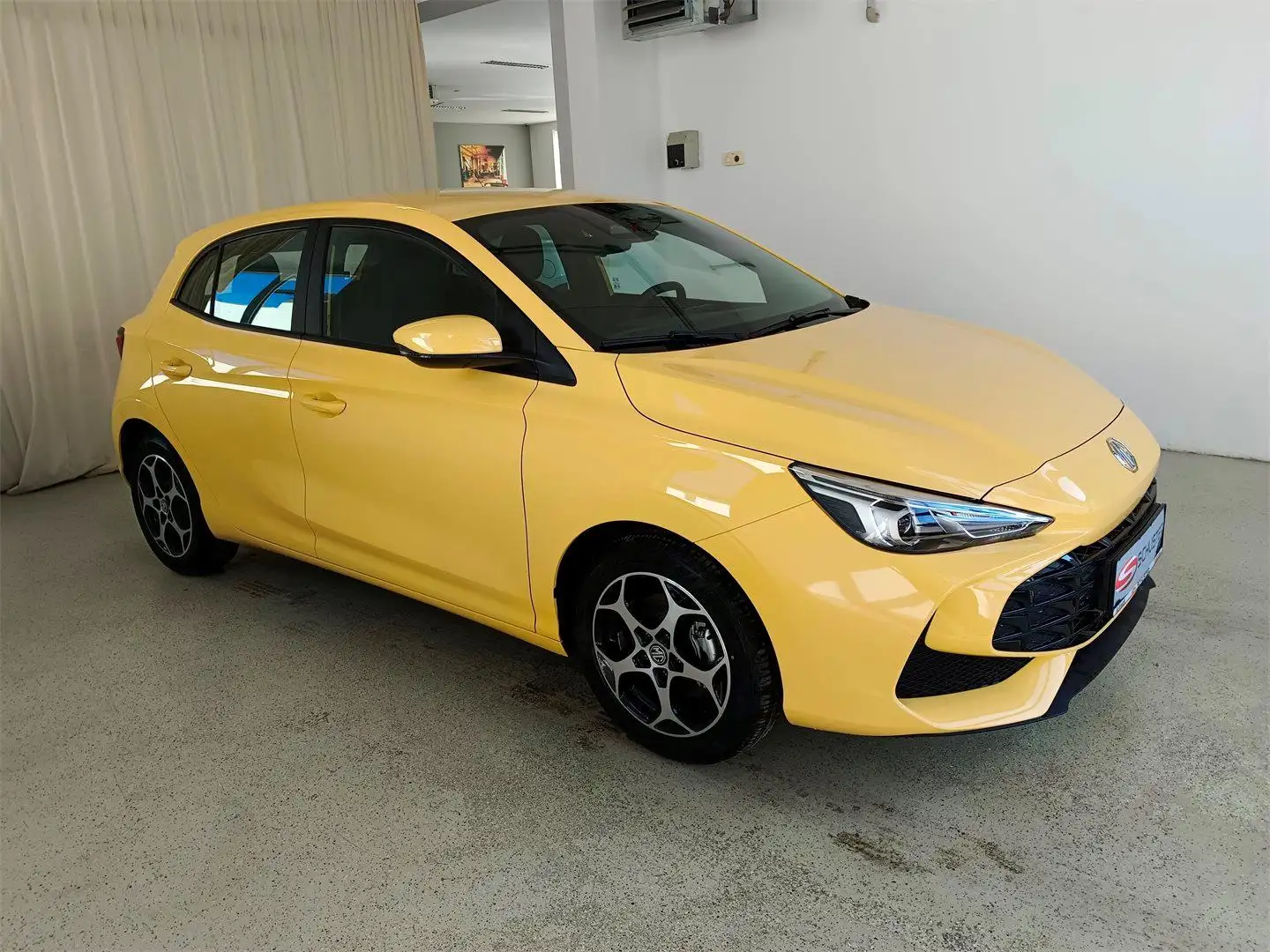 MG MG3 1,5 Comfort Gelb - 1