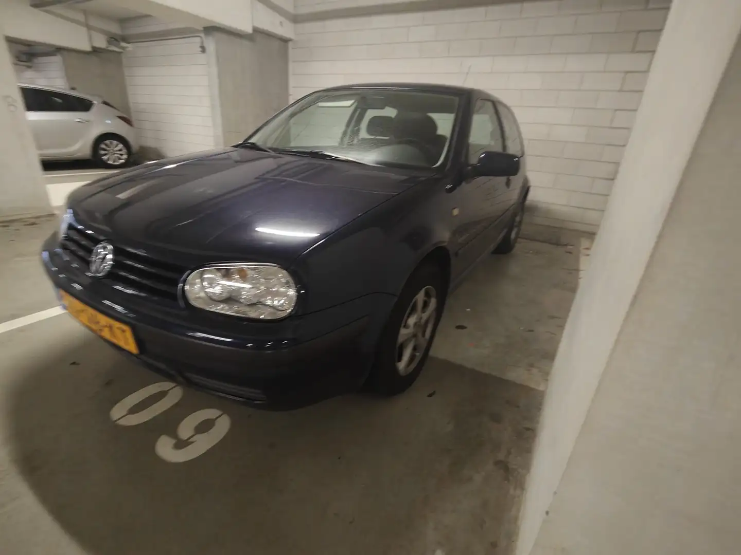 Volkswagen Golf Golf 1.4-16V Blauw - 1