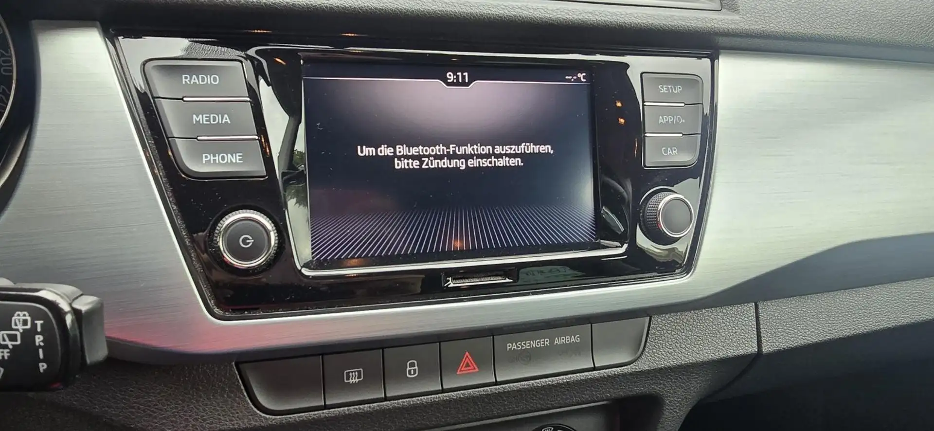 Skoda Fabia Kombi (Ambition) 1,0TSI Modelljahr2021 Schwarz - 2