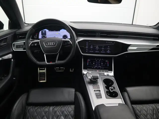 Audi A6 view 10