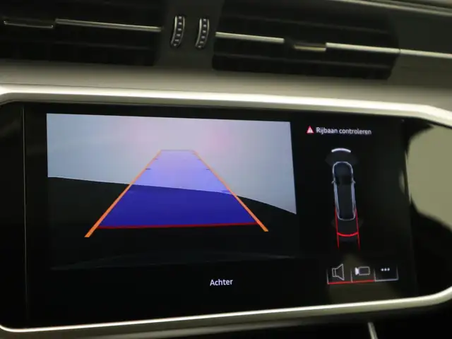 Audi A6 view 12