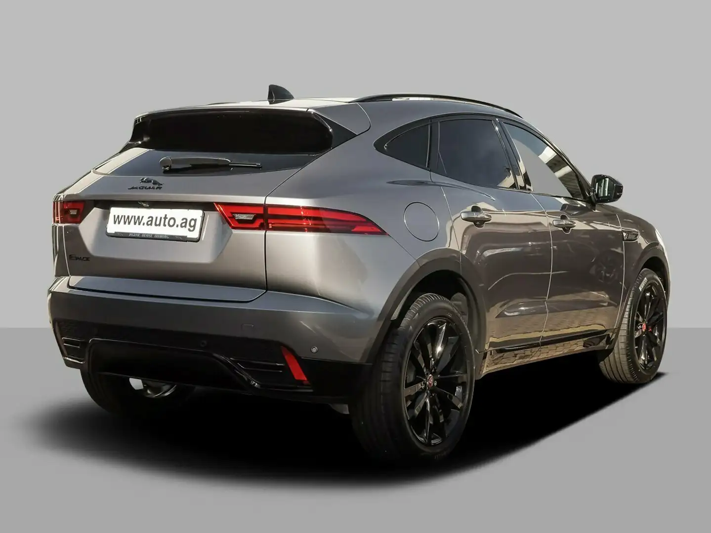 Jaguar E-Pace D200 MY23 AWD R-DYNAMIC BLACK GAR2028 siva - 2