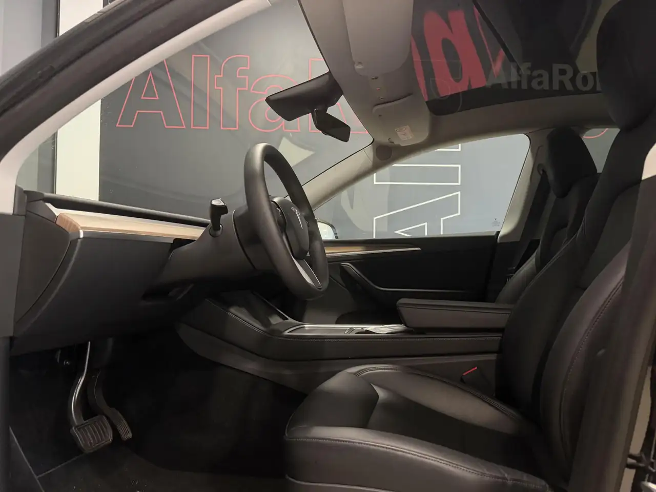 Tesla Model Y Long Range AWD 75 kWh SOH 92% Autopilot, миниатюра 17