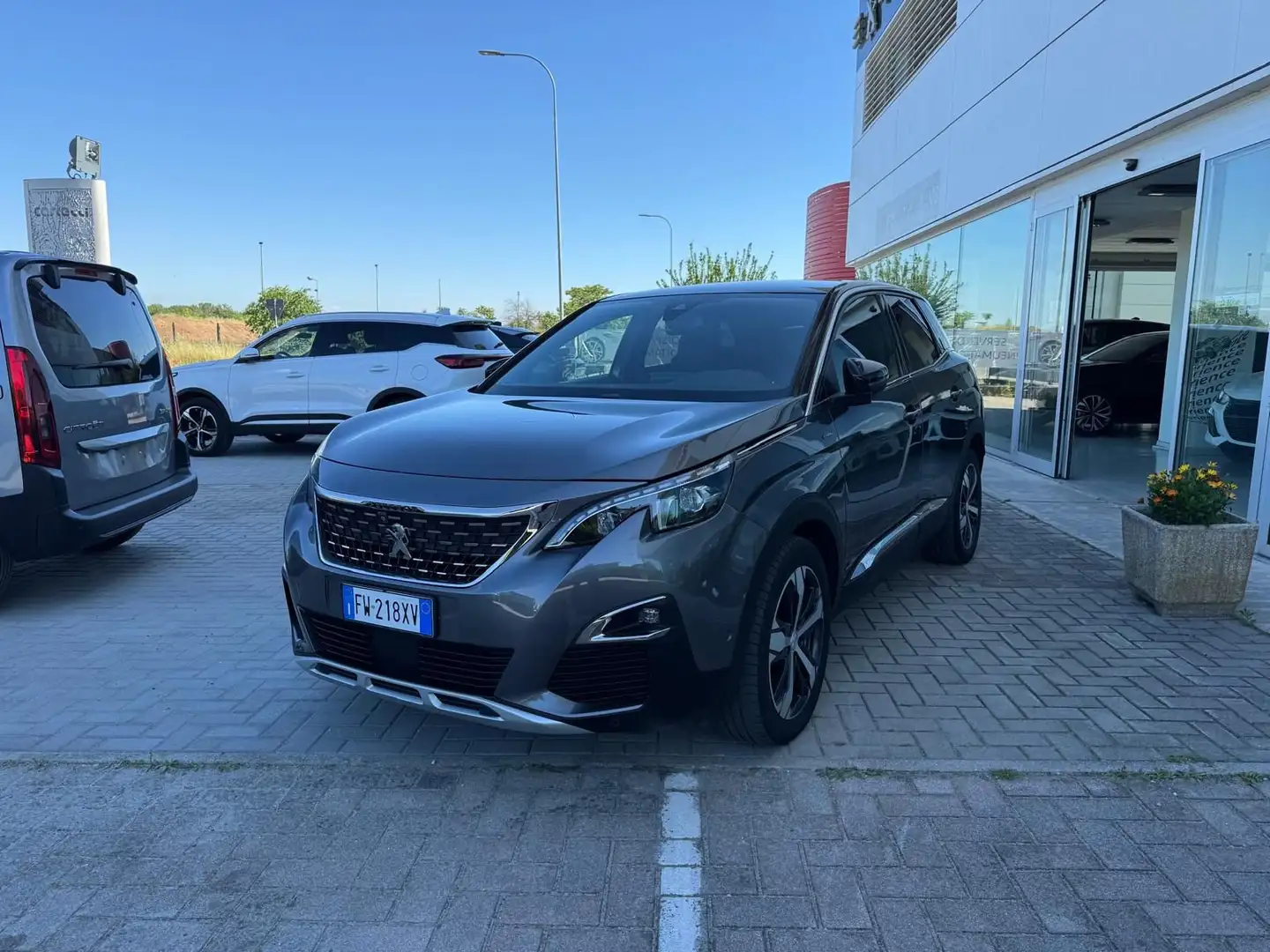 Peugeot 3008 BlueHDi 130 EAT8 S&S GT Line Grey - 1