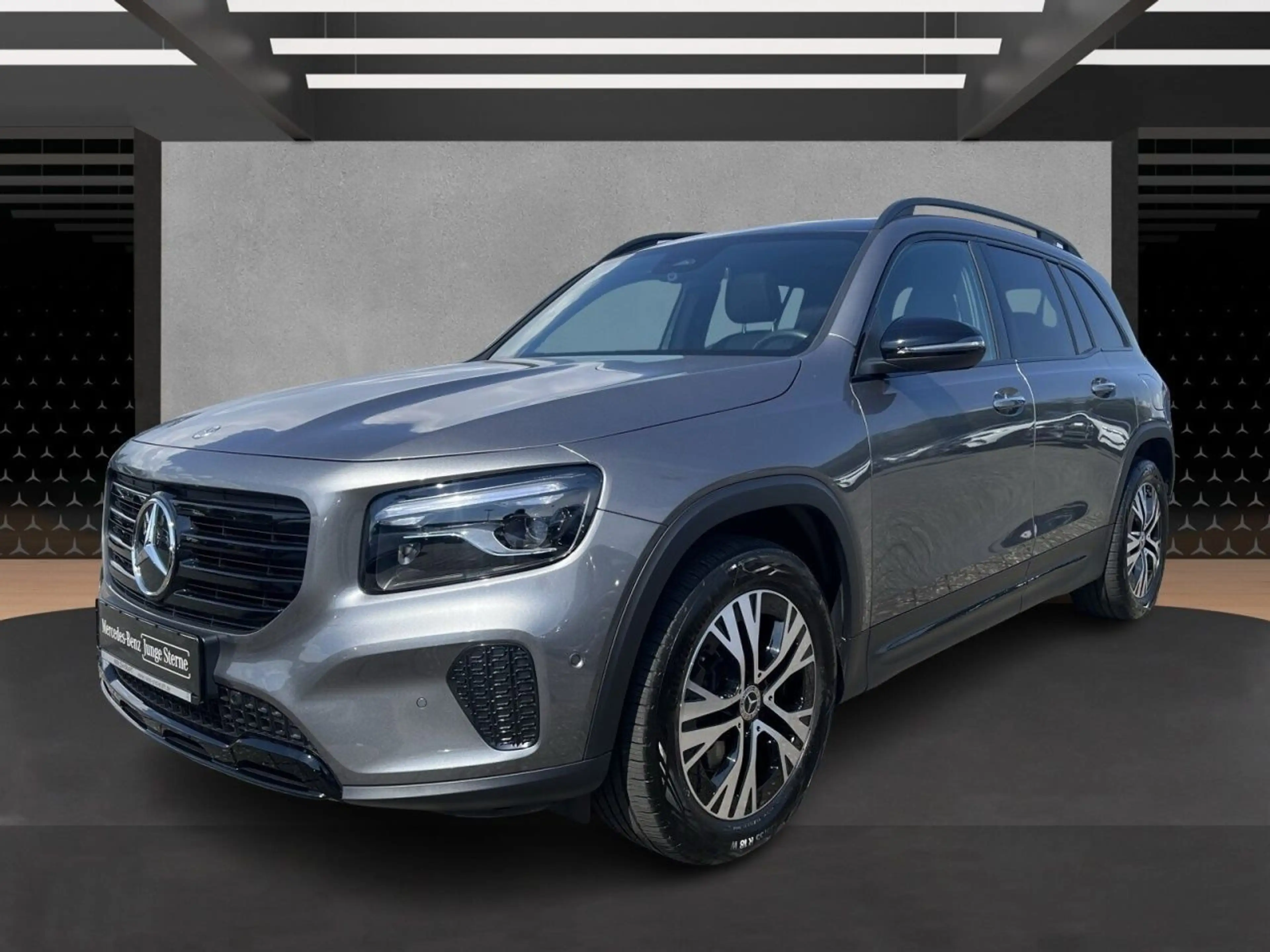 Mercedes-Benz GLB 220 d 4M NIGHT+PROGRESSIVE+MULTIBEAM+TOTW — photo 2