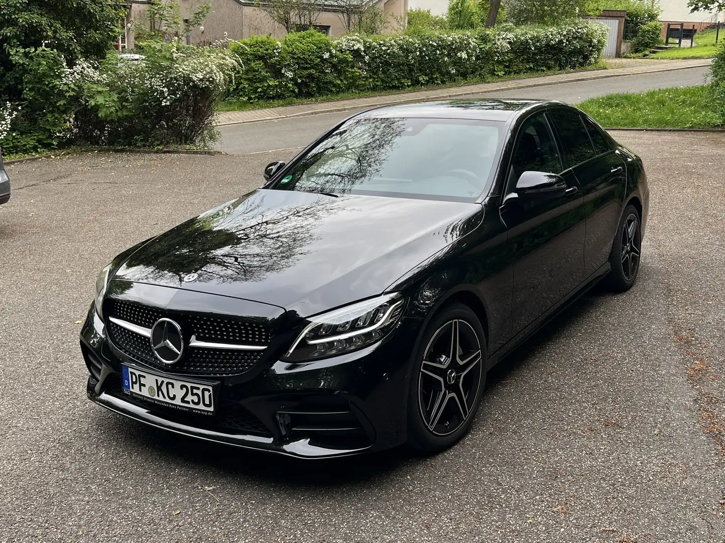 Mercedes-Benz C 180 C 180 AMG line 9-G Schwarz - 1