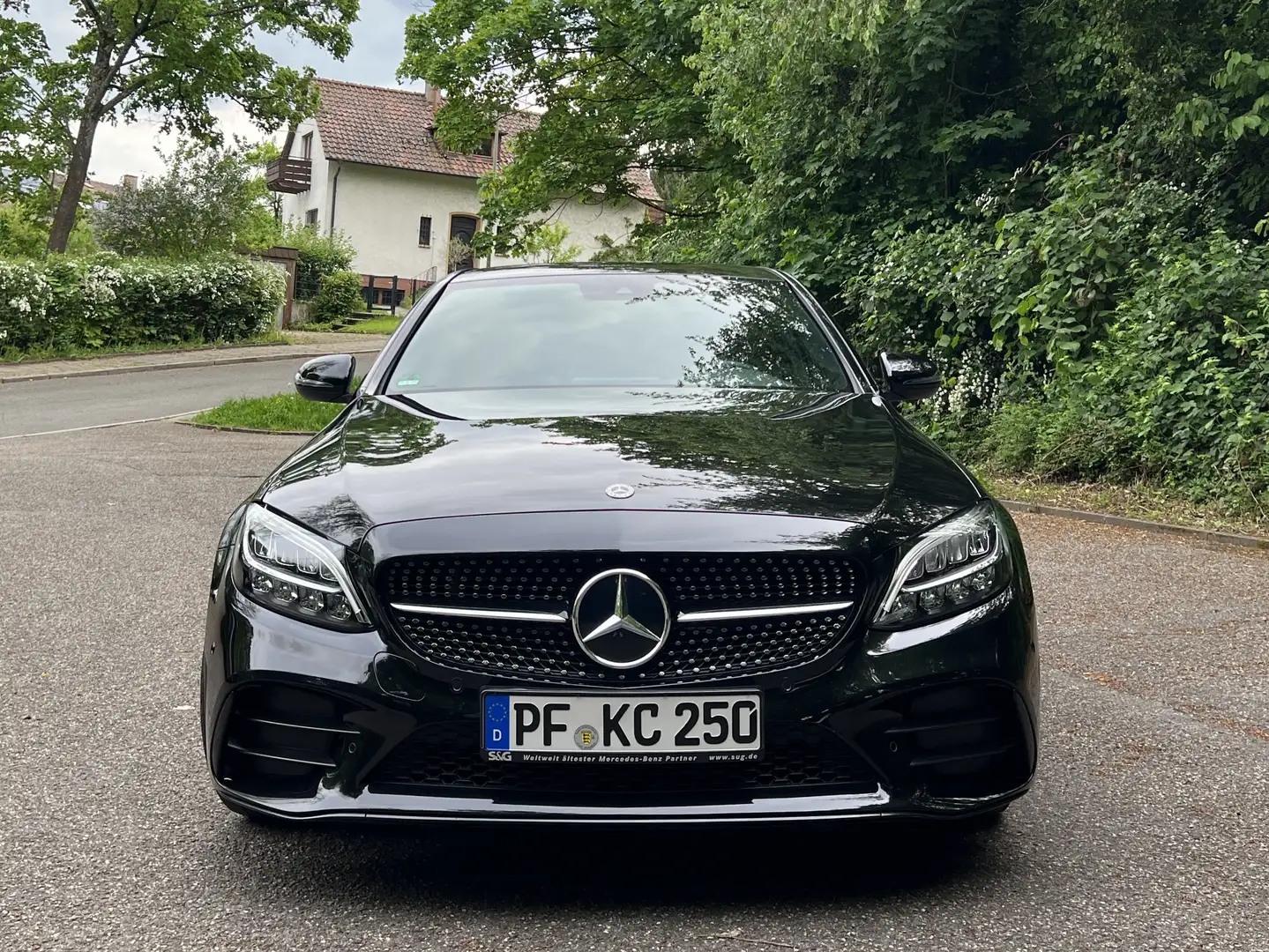 Mercedes-Benz C 180 C 180 AMG line 9-G Schwarz - 2