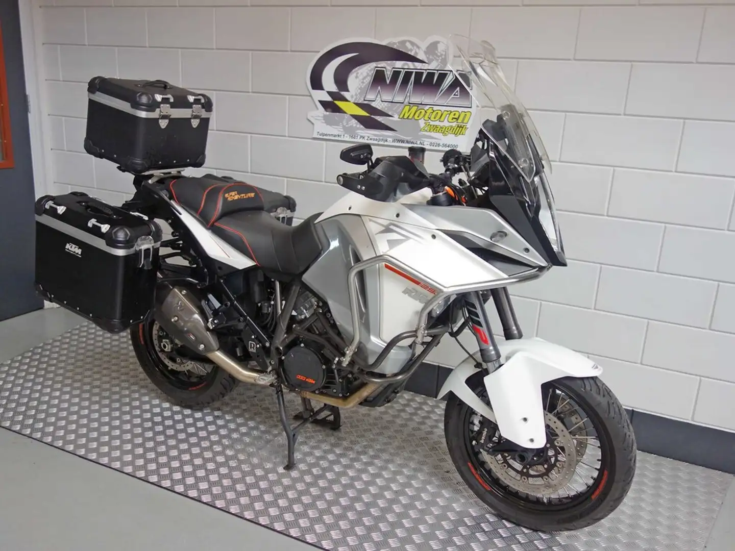 KTM 1290 Super Adventure T Wit - 2