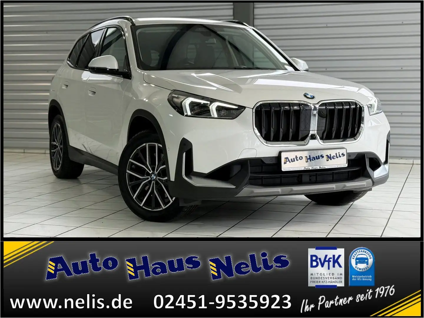BMW X1 23i xDrive VC LED HUD DAB Keyless Assistent A Weiß - 1