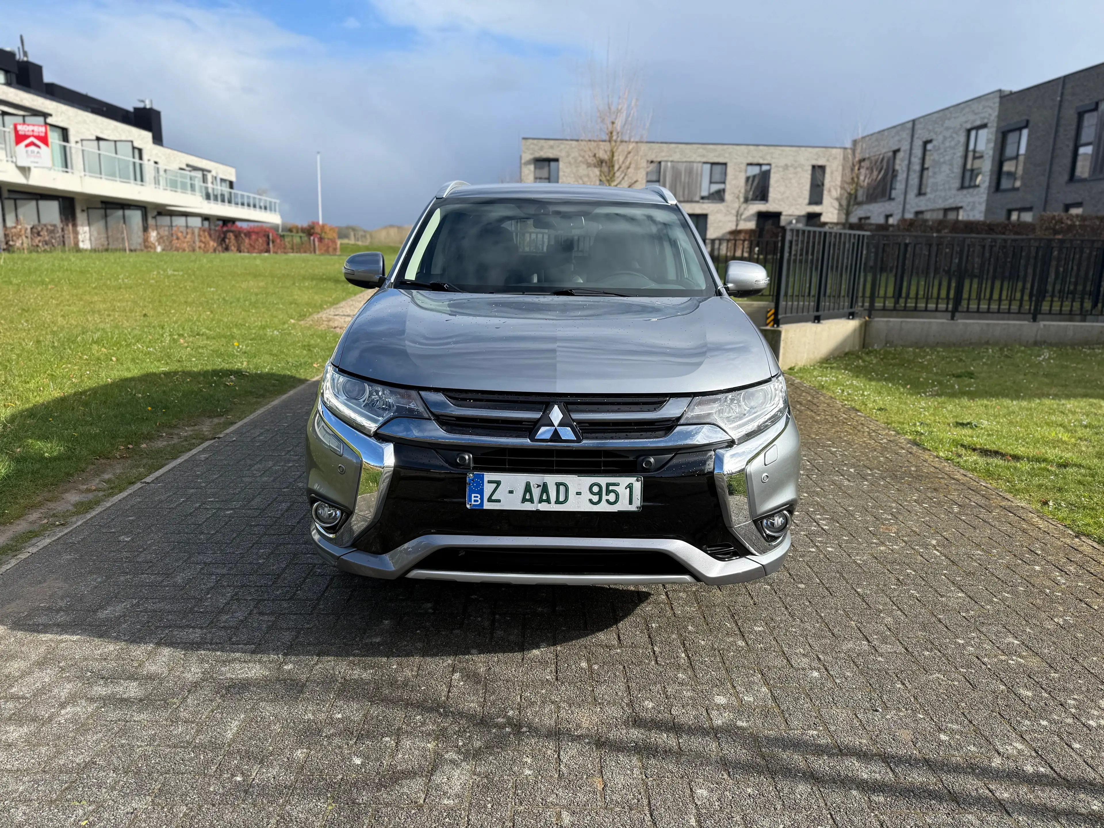 Mitsubishi Outlander Outlander PHEV 2.0i 4WD Business Edition — photo 2