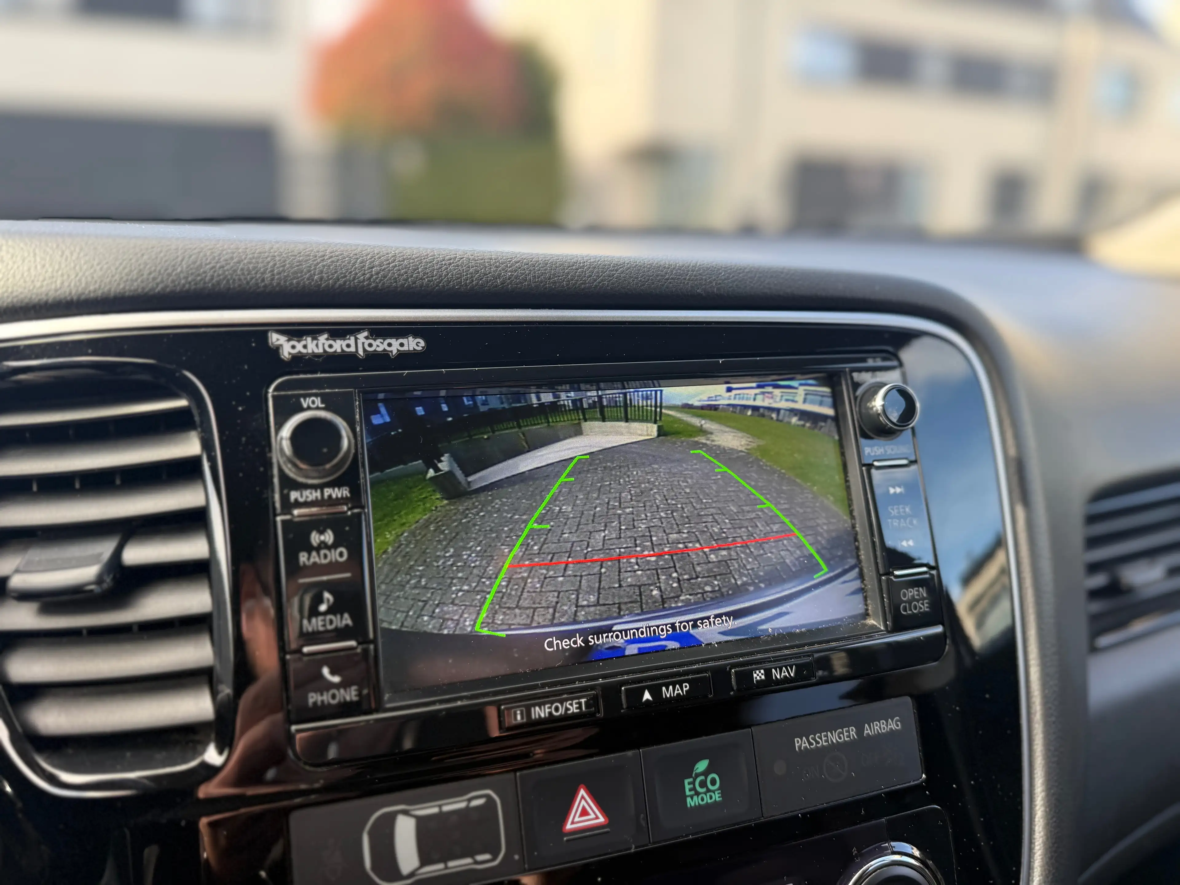 Mitsubishi Outlander Outlander PHEV 2.0i 4WD Business Edition — photo 15