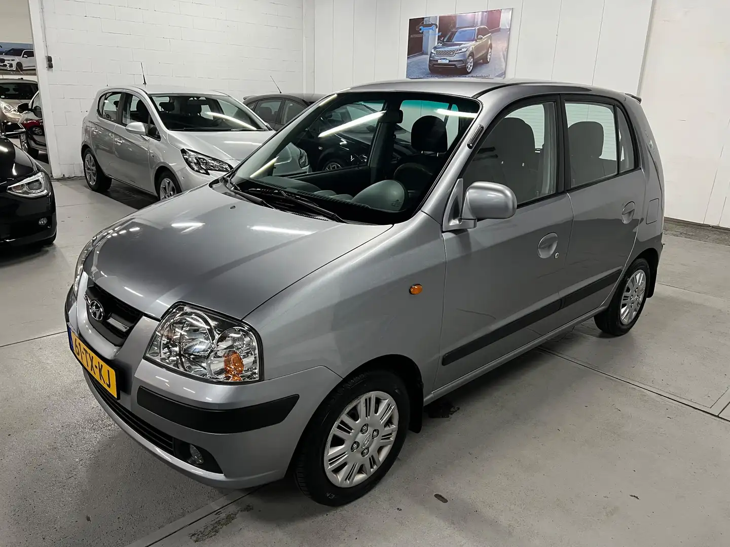 Hyundai Atos 1.1i Dynamic Cool AIRCO / NAP / ELEK. RAMEN Grau - 2