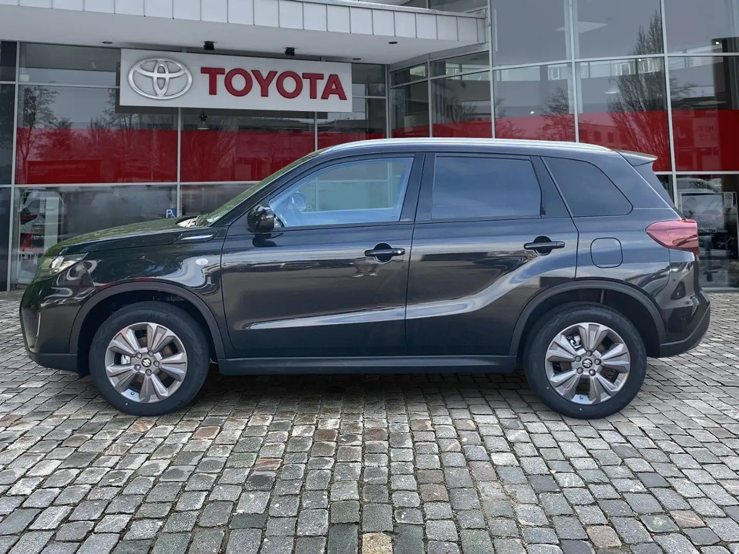 Suzuki Vitara 1.4 Hybrid DITC 4x2 Ungefahren*Top Schwarz - 2