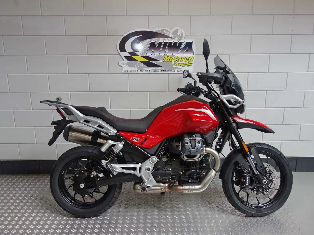 Moto Guzzi V 85