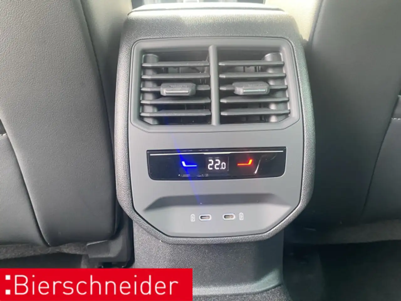 SEAT Leon 1.5 eTSI DSG FR-Line 17 ACC NAVI CAM SHZ 22