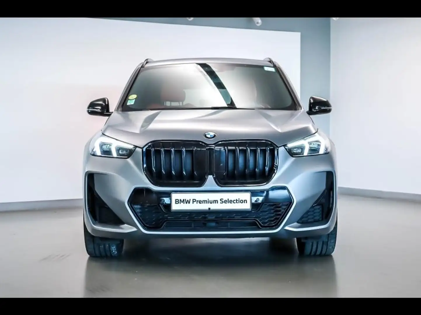 BMW X1 sDrive18d 150ch M Sport First Edition Plus Grijs - 2